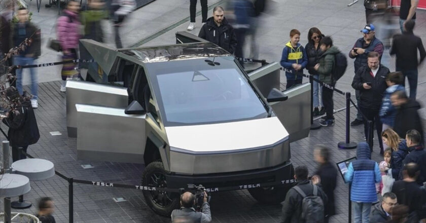 Tesla’nın Cybertruck elektrikli kamyoneti Ankara’da