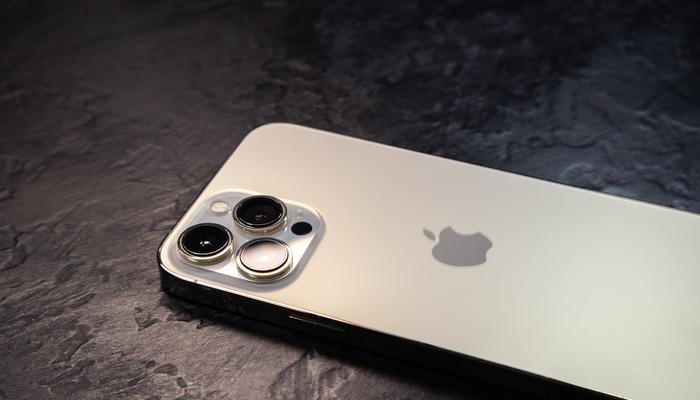 Yeni sızıntı! iPhone 17 Pro’da kamera çıkıntısı büyüyor, logo yer değiştiriyor