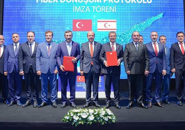 KKTC’nin fiber altyapısı için imzalar atıldı