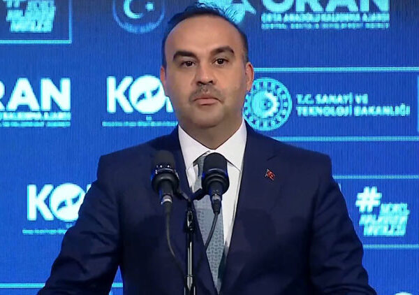 Bakan Kacır: Türkiye, bölgesinin üretim üssü haline geldi