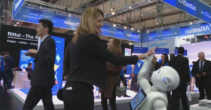 CeBIT 2017 son teknoloji ürünleri tanıtıyor