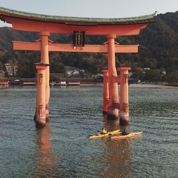Bir Japonya harikası: Itsukuşima tapınağı ve yüzen kapısı
