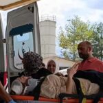 Otomobil ile çarpışan motosikletteki çift yaralandı