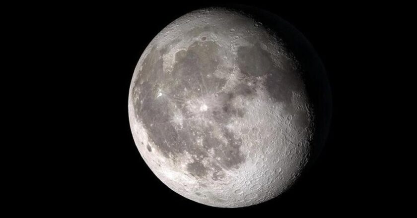 Dev asteroit Ay’a çarpabilir: Dünya üzerindeki etkileri neler olacak?