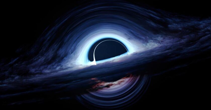 Kara delik vücudunuzdan geçerse neler yaşanır? Fizikçiler hesapladı!