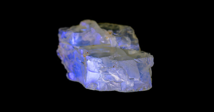 Bilimciler Ay’dan gelen taşı inceledi, binlerce yılın gizemleri gün yüzüne çıktı